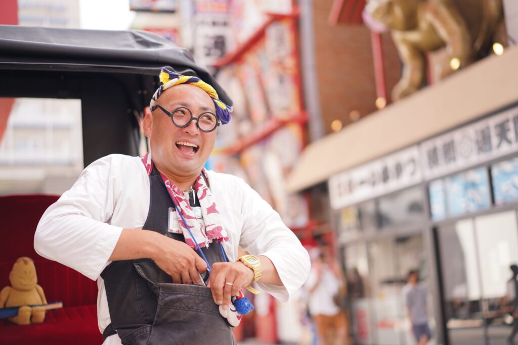 人力車を引っ張る俥夫の國領さん