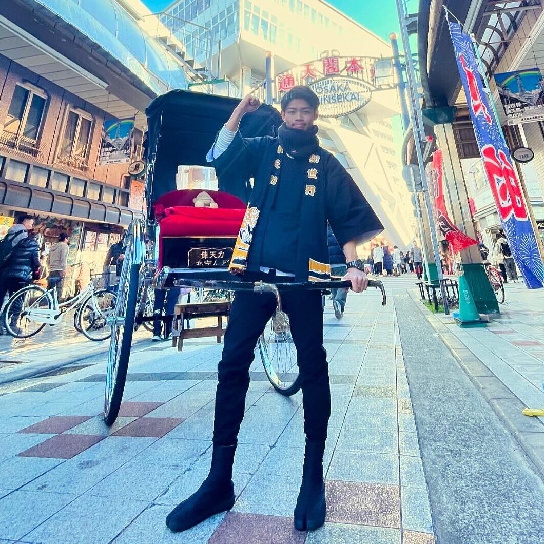 新世界で俥夫をしている池川太揮さん